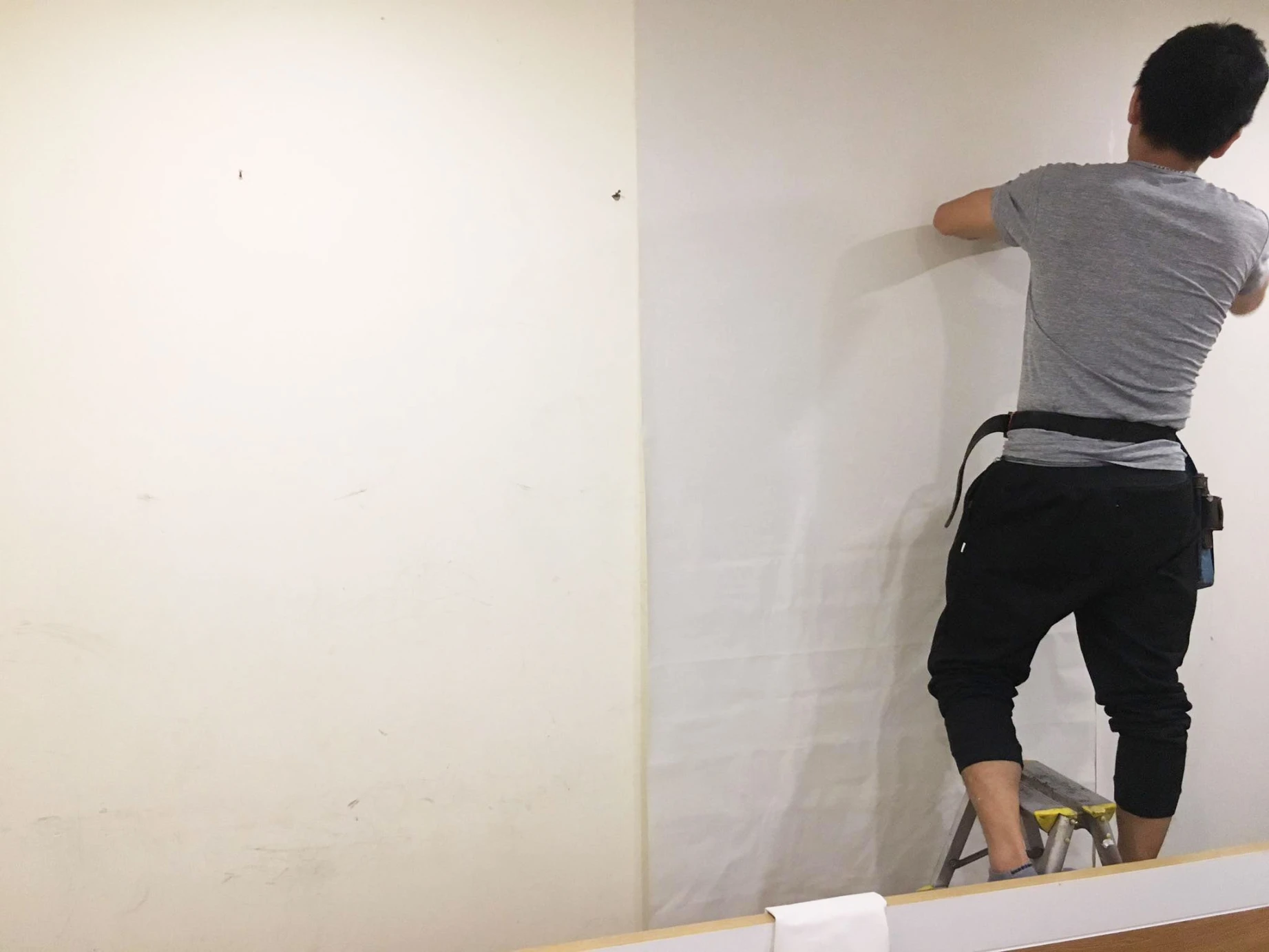 Thi công giấy dán tường Hàn Quốc cho căn hộ cao cấp Làng việt kiều Châu Âu